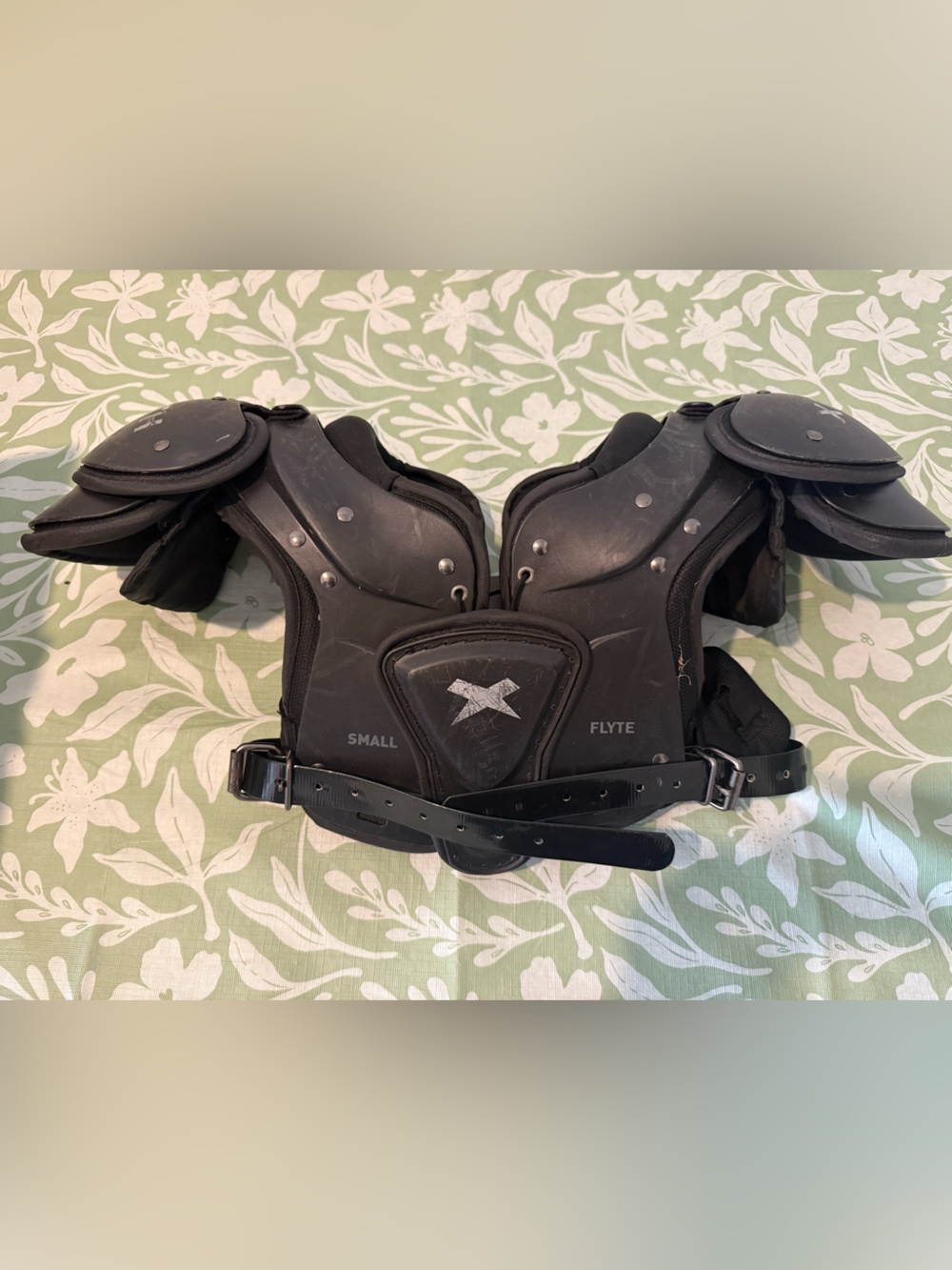 Xenith Small Football Shoulder Pads